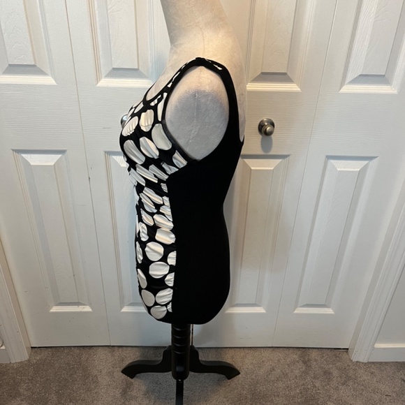 Bebe size S sleeves top - Picture 3 of 9